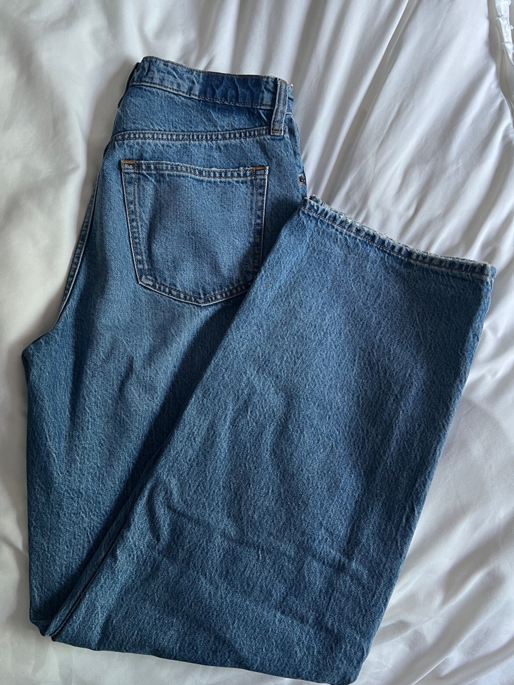 Loose High Rise Jeans - Picture 4 of 4